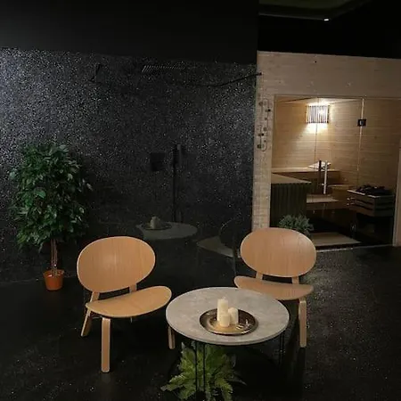 Moon - Privatni Wellness Apartment Chrudim